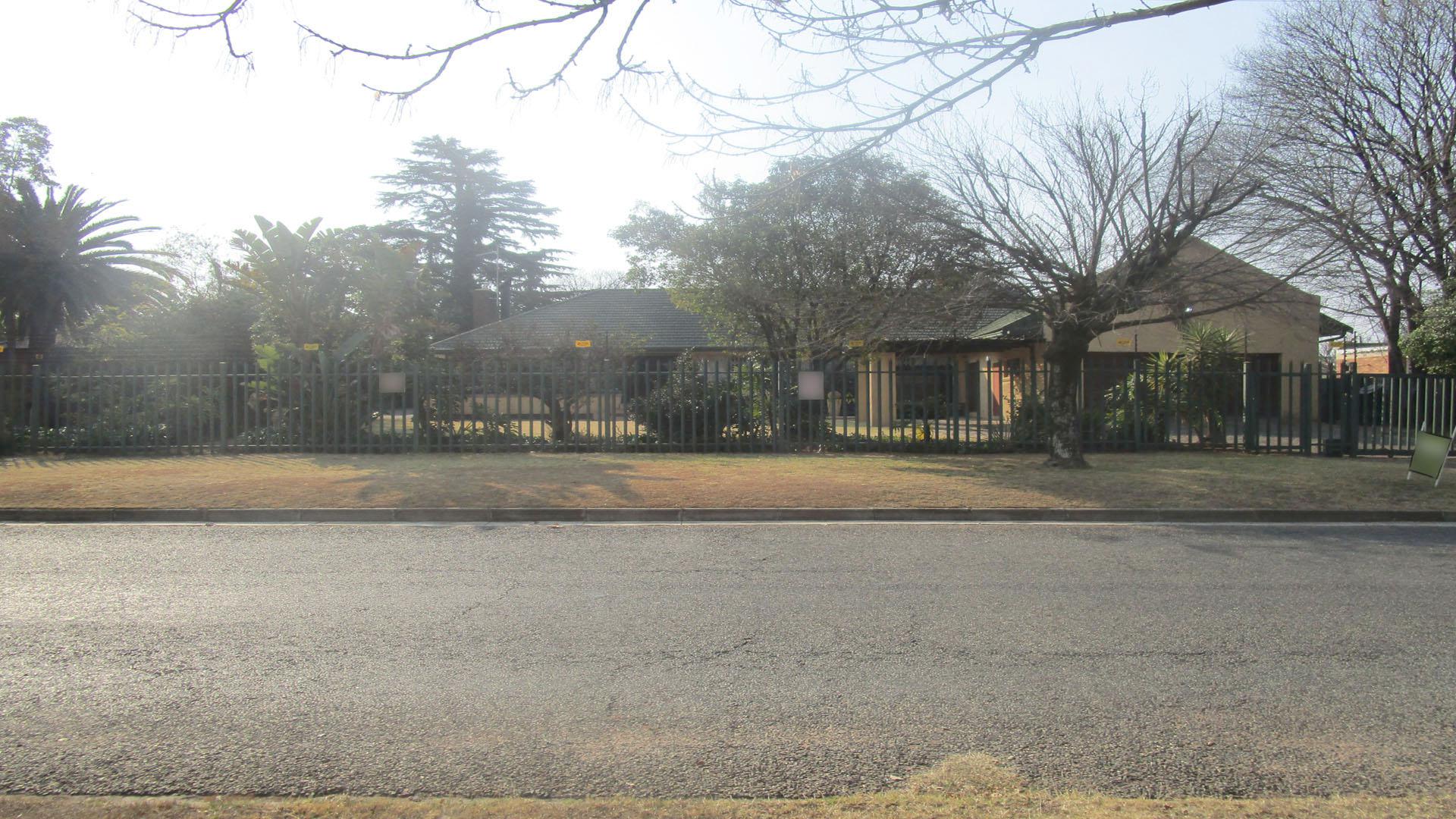 Front View of property in Lambton
