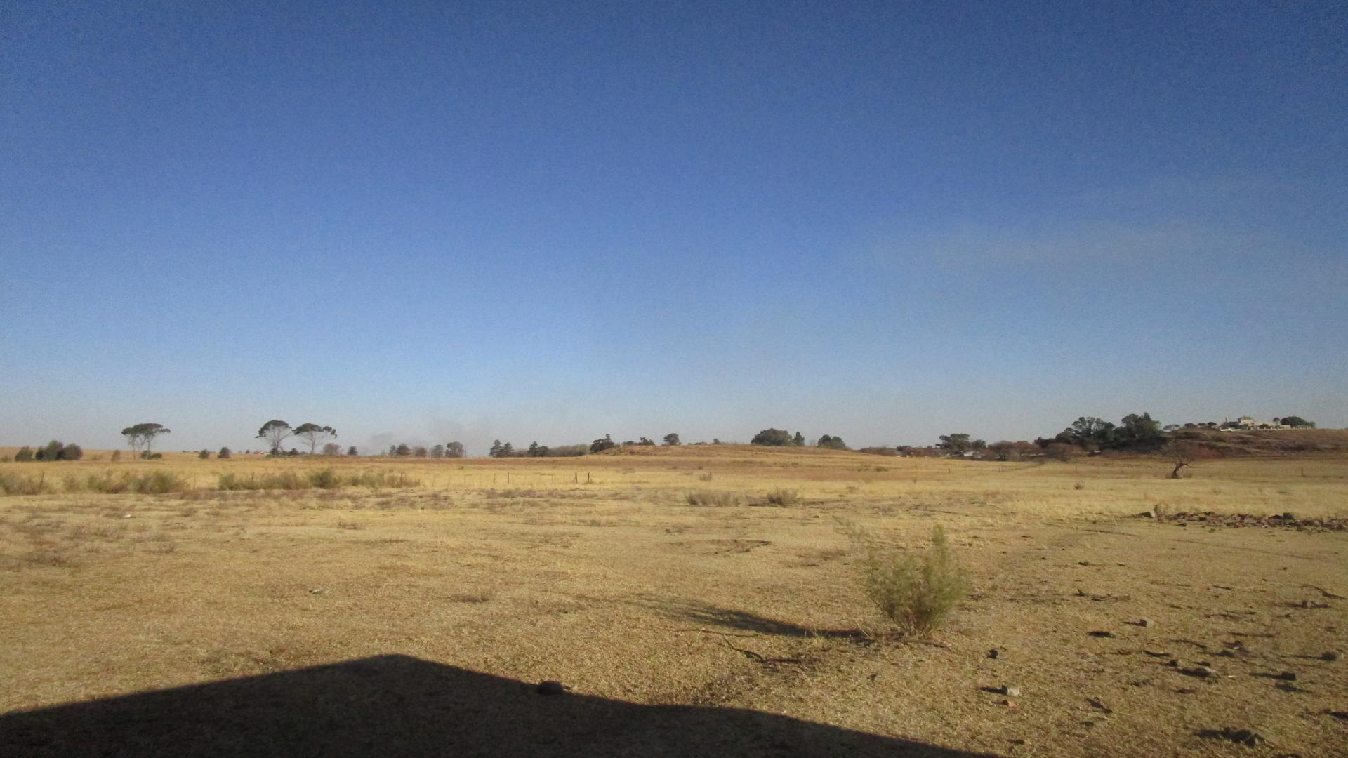 Backyard of property in De Deur