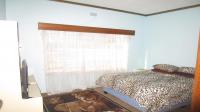 Bed Room 2 - 15 square meters of property in De Deur