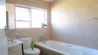 Bathroom 1 - 4 square meters of property in Tijger Vallei