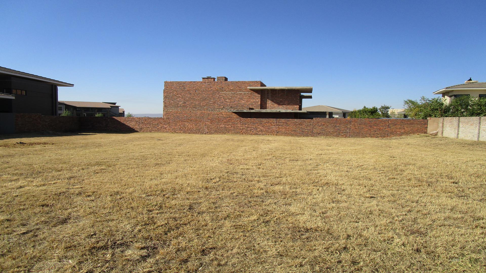 Front View of property in Lombardy Estate