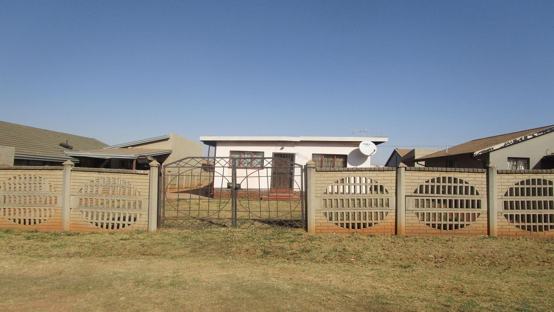 Front View of property in Sebokeng