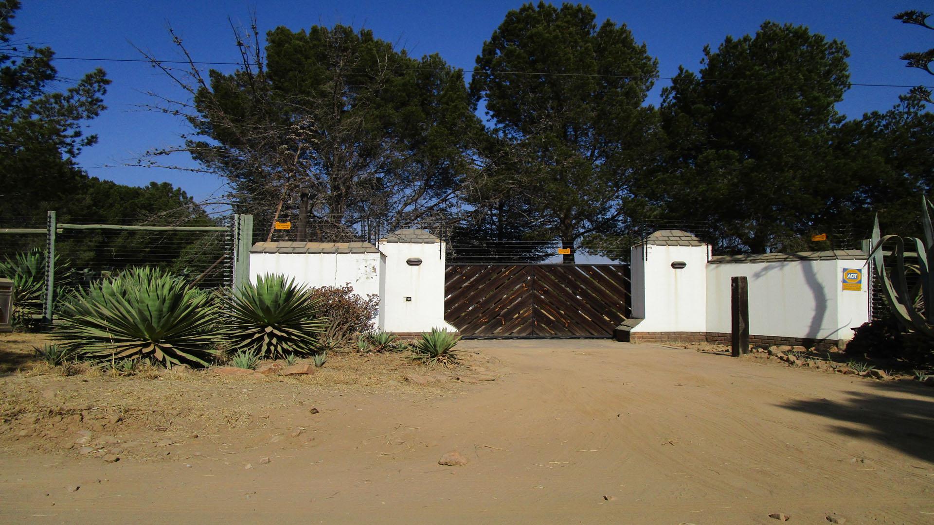 Front View of property in Kyalami A.H