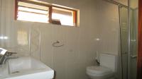 Bathroom 2 of property in Kyalami A.H