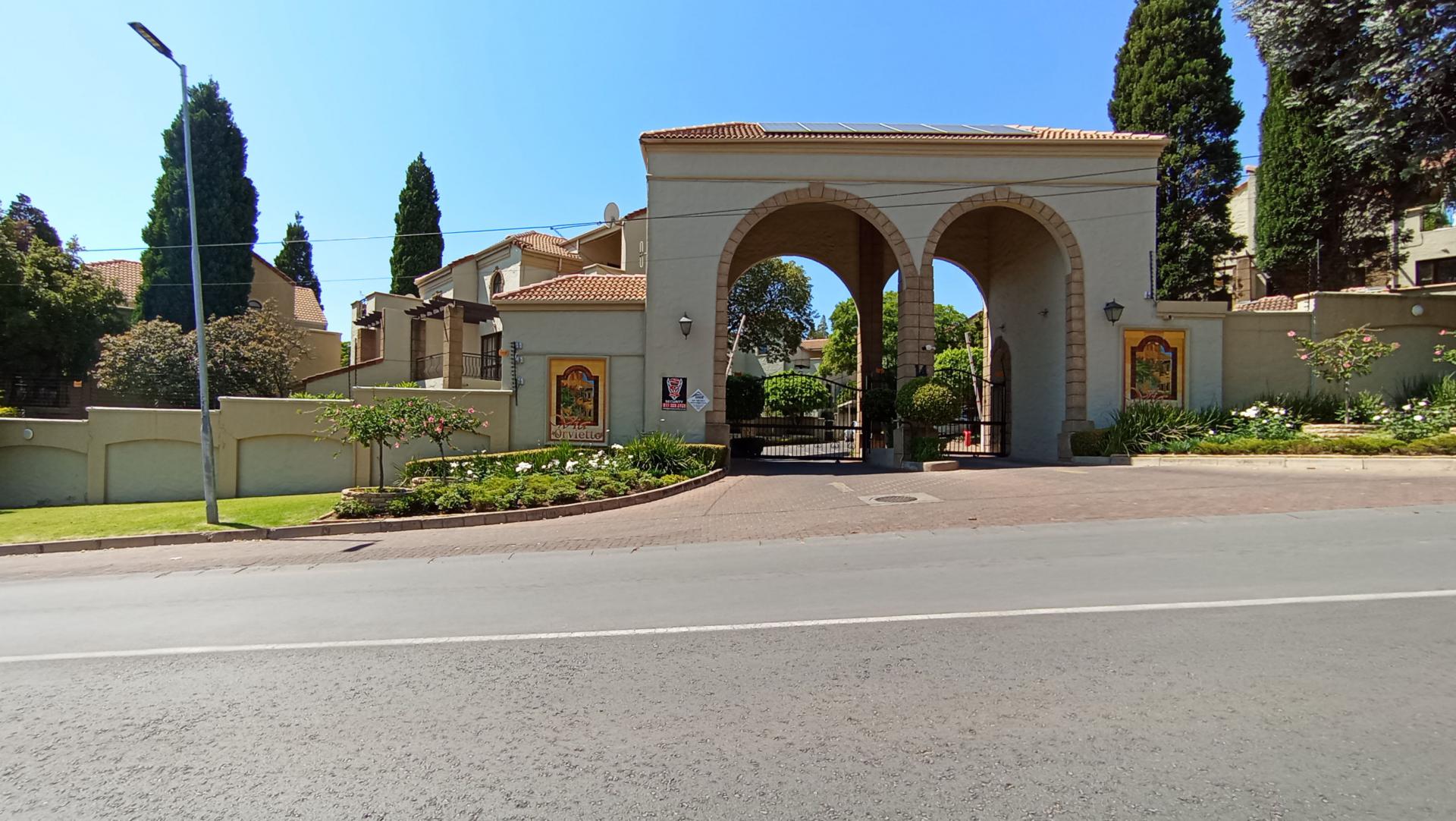 Front View of property in River Club