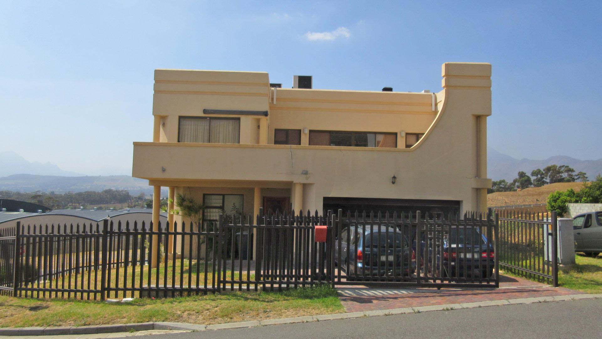 Front View of property in Gordons Bay