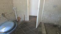 Bathroom 1 - 9 square meters of property in Brackenhurst
