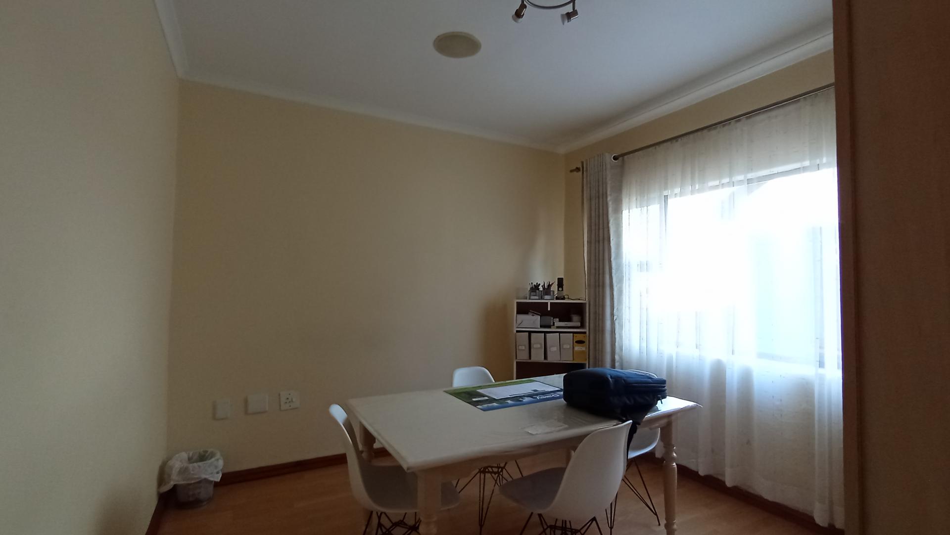 Study - 30 square meters of property in Wilropark