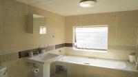 Bathroom 1 - 8 square meters of property in Lyttelton Manor