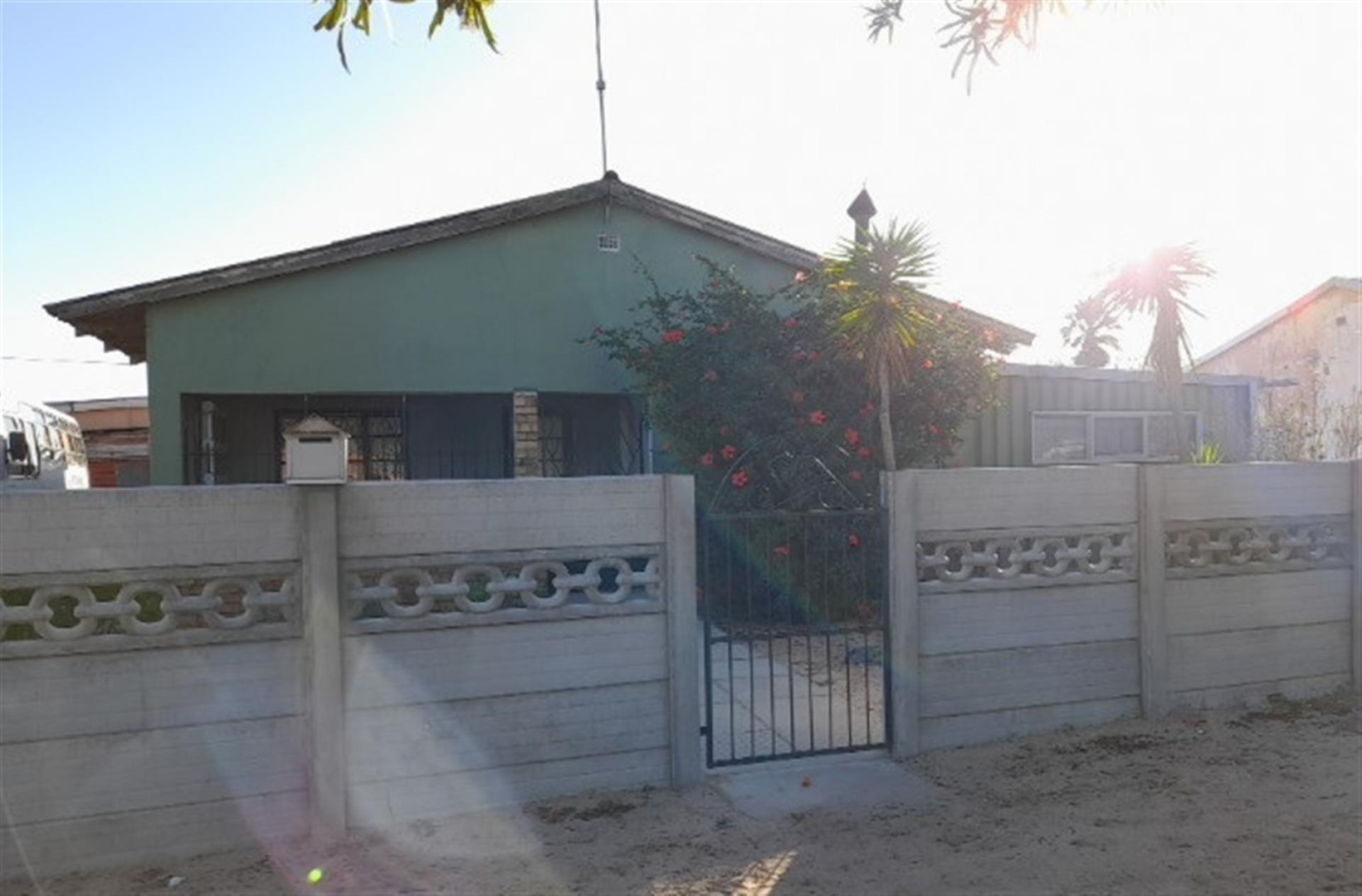 Front View of property in Mamre