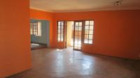 Dining Room - 38 square meters of property in Elspark