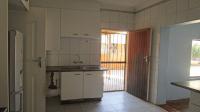 Kitchen - 17 square meters of property in Elspark