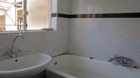 Main Bathroom - 4 square meters of property in Elspark