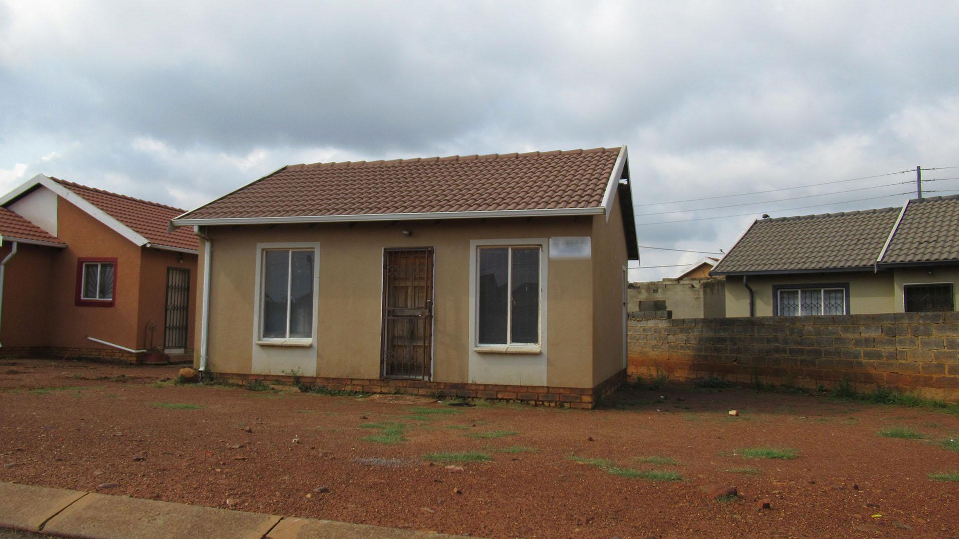 Front View of property in Evaton West