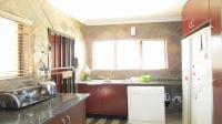 Kitchen - 10 square meters of property in Tijger Vallei