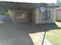 Front View of property in Rosslyn
