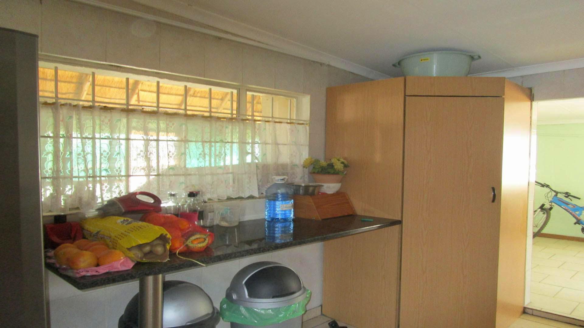 Scullery - 14 square meters of property in Benoni AH