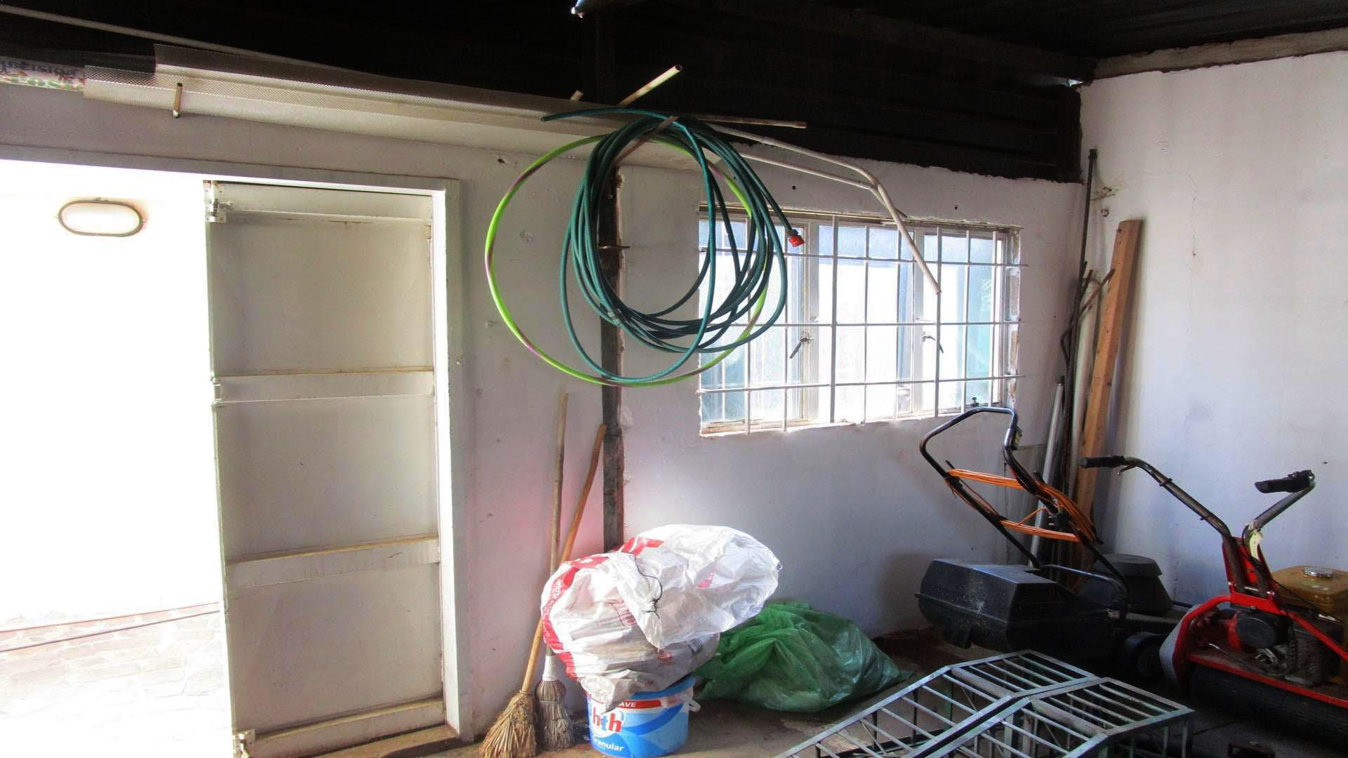 Spaces - 10 square meters of property in Benoni AH