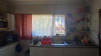 Kitchen - 17 square meters of property in Brakpan