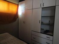Bed Room 2 of property in Durban Central