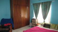 Bed Room 2 - 15 square meters of property in Florida Park