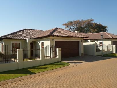 3 Bedroom Simplex for Sale For Sale in Equestria - Home Sell - MR32265