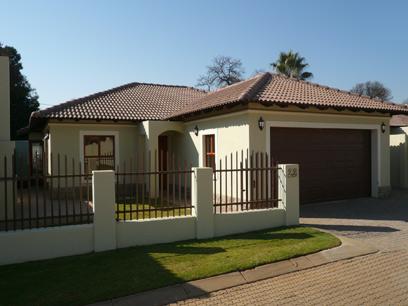 3 Bedroom Simplex for Sale For Sale in Equestria - Home Sell - MR32267