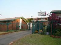 Front View of property in La Montagne