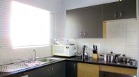 Kitchen - 8 square meters of property in Kosmosdal