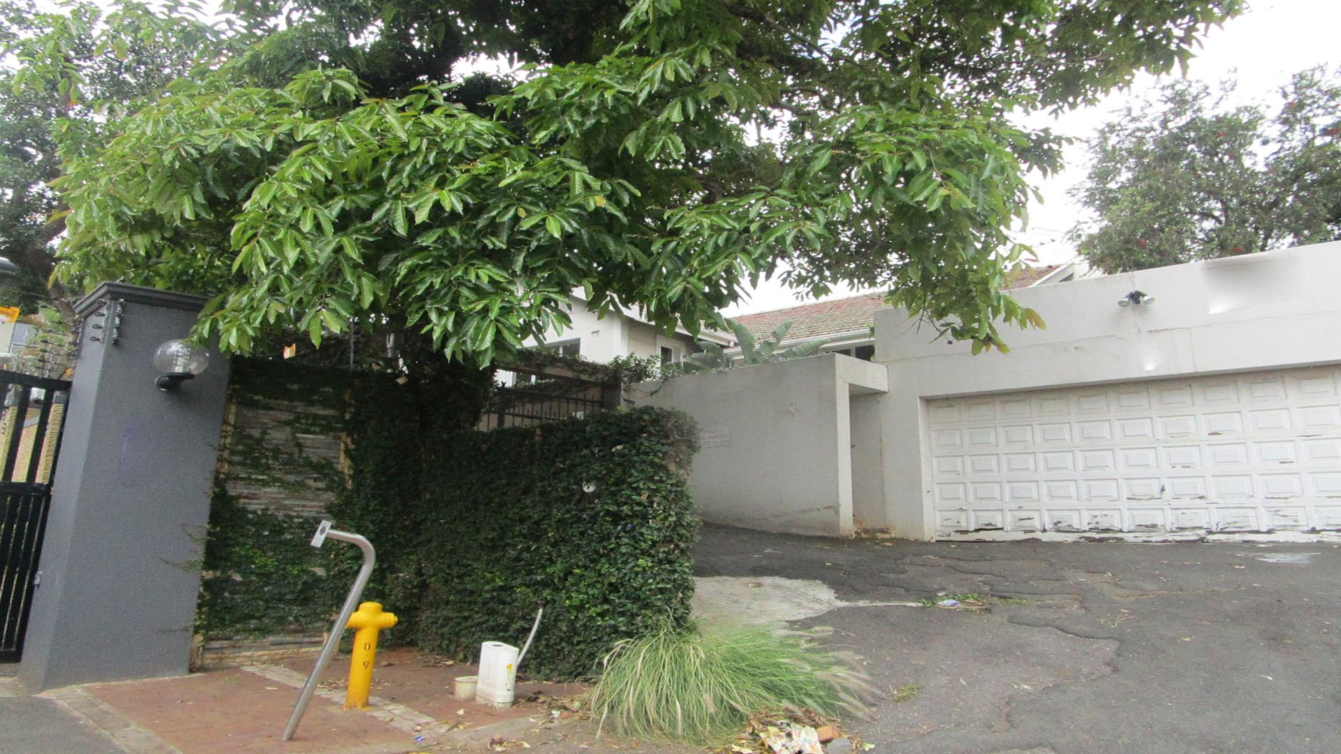 Front View of property in Essenwood
