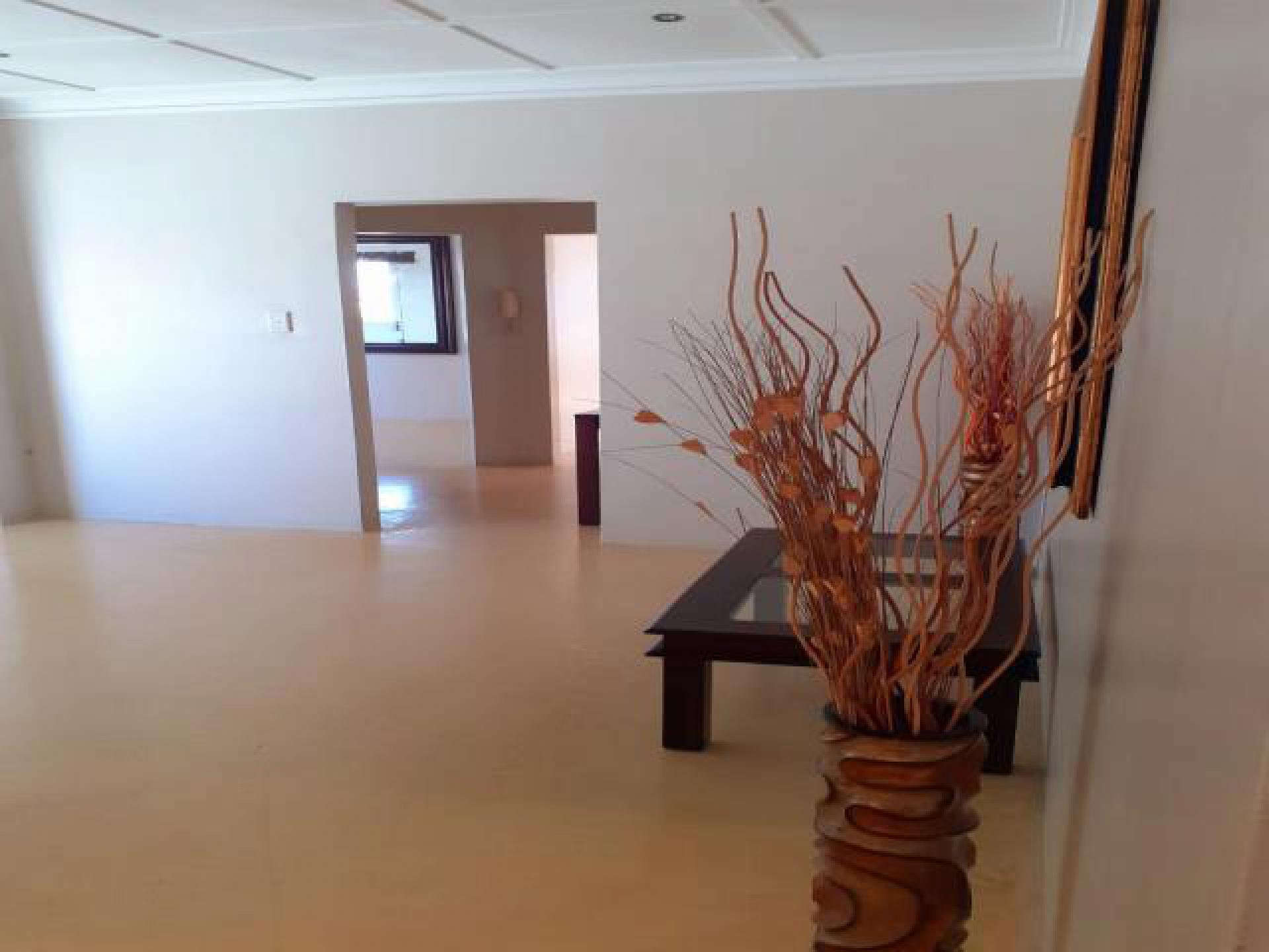 Lounges of property in Essenwood