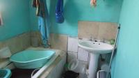 Bathroom 1 - 4 square meters of property in Stretford