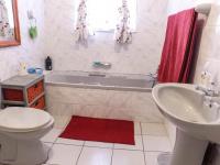 Bathroom 1 - 8 square meters of property in Bronkhorstspruit