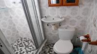 Bathroom 1 - 2 square meters of property in Bisley