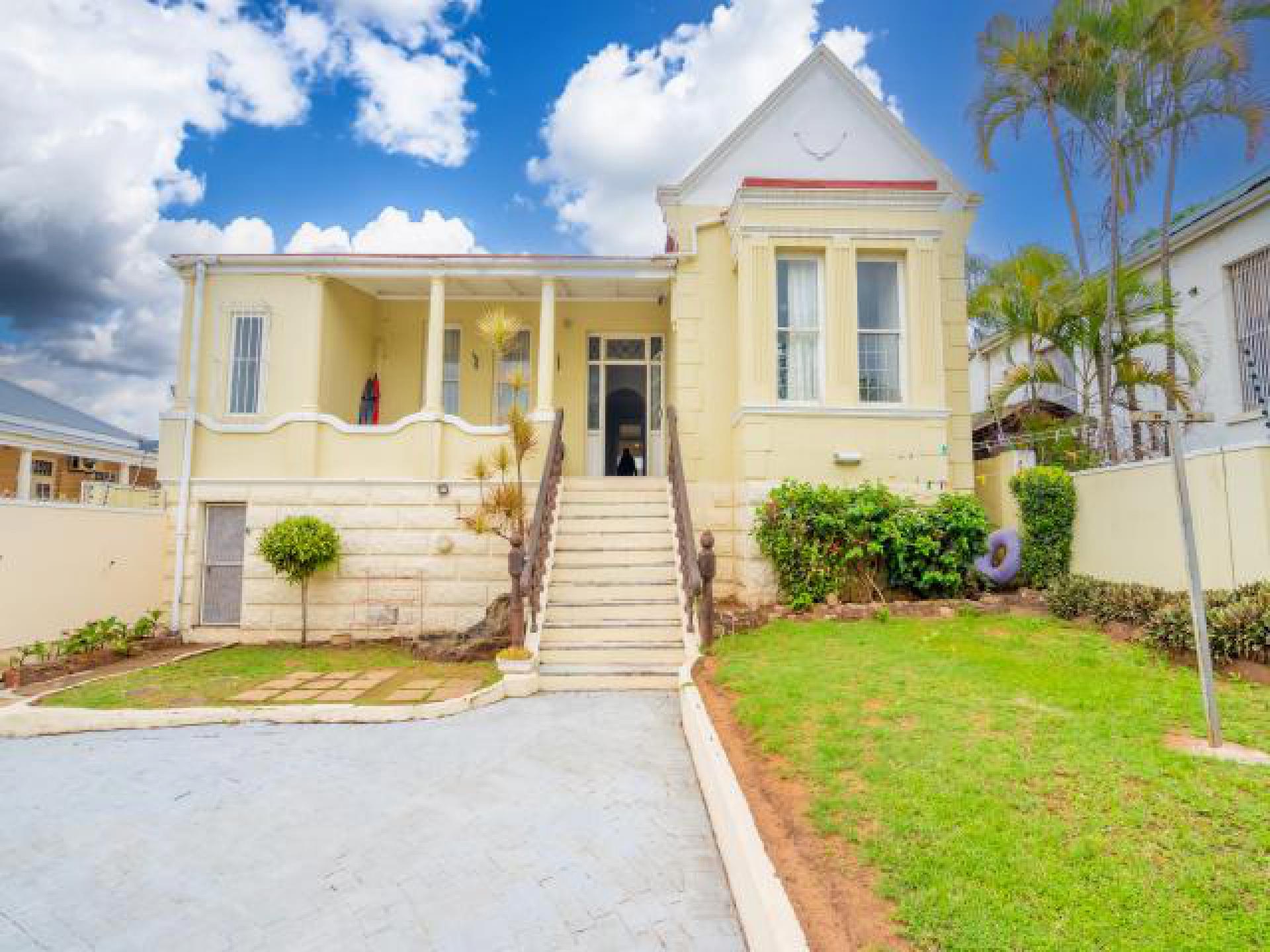 Front View of property in Durban Central