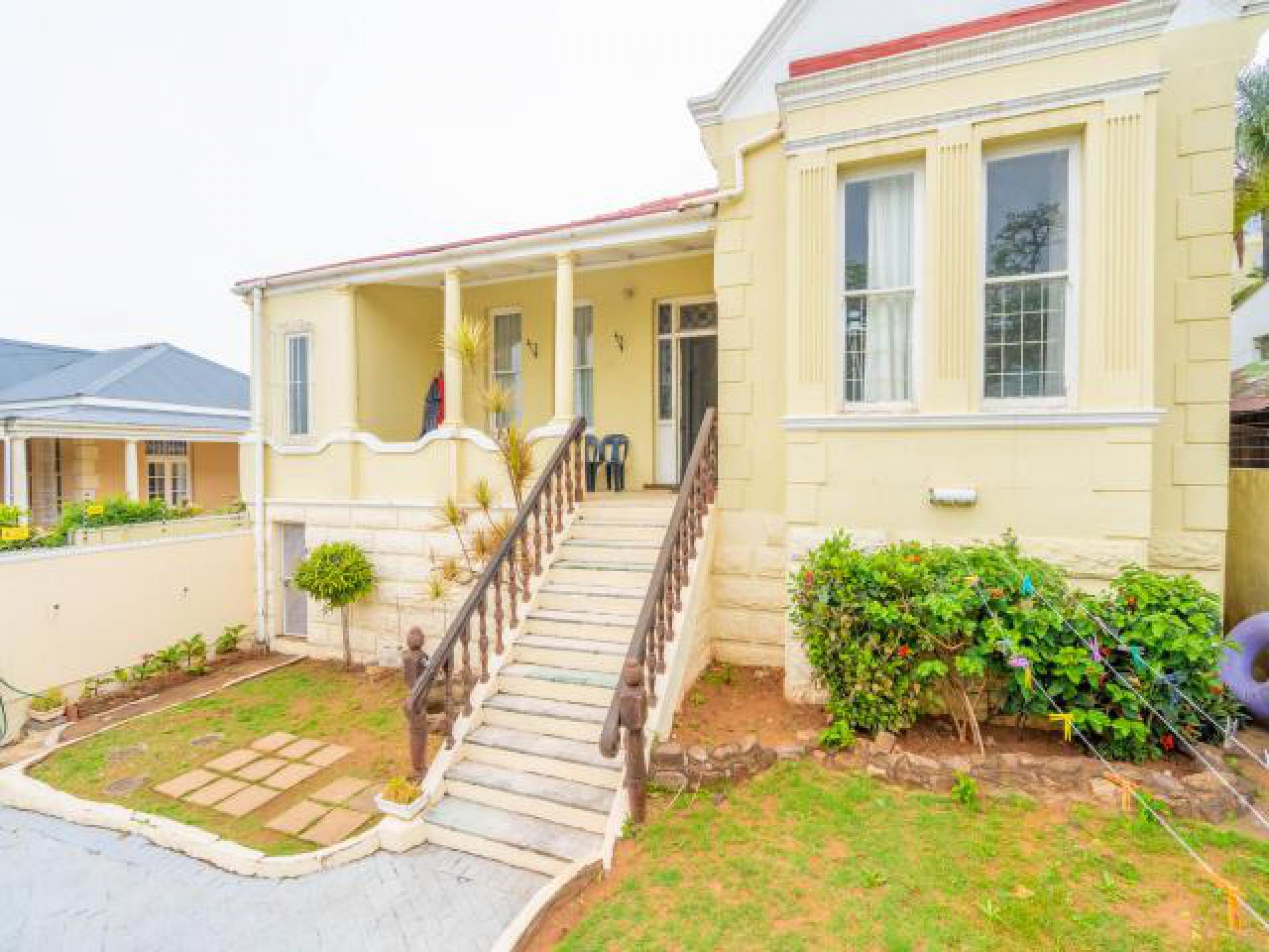 Front View of property in Durban Central