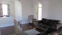 Lounges - 25 square meters of property in Durban Central