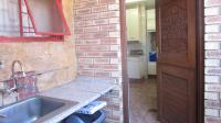Rooms - 4 square meters of property in Lenasia South