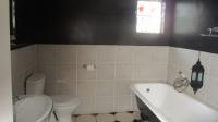 Bathroom 1 - 30 square meters of property in Rynfield