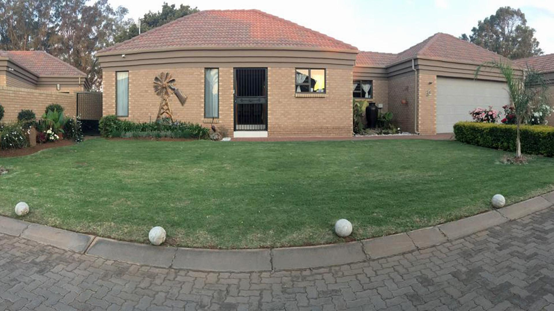 Front View of property in Benoni