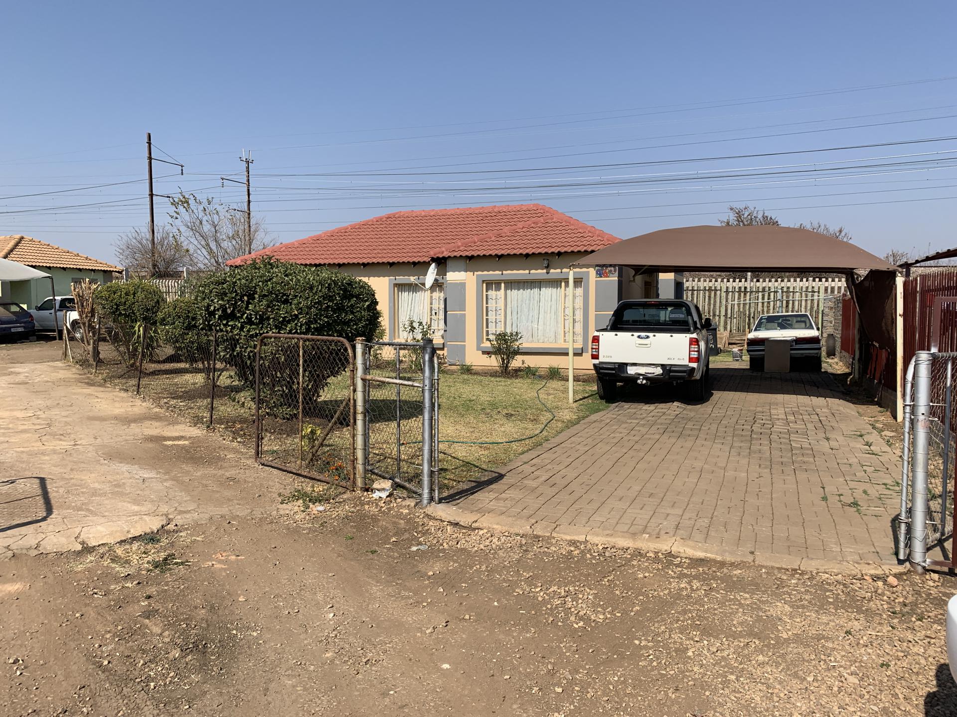 3 Bedroom House for Sale For Sale in Rosslyn MR323979 MyRoof