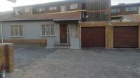 2 Bedroom 1 Bathroom Simplex for Sale for sale in West Turffontein