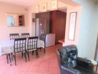 Dining Room - 28 square meters of property in Witfield