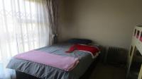 Bed Room 1 - 13 square meters of property in Birchleigh North