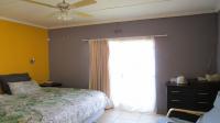 Main Bedroom - 20 square meters of property in Protea Park