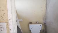 Staff Bathroom - 5 square meters of property in Lenasia South