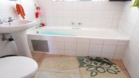 Bathroom 1 - 4 square meters of property in Randburg