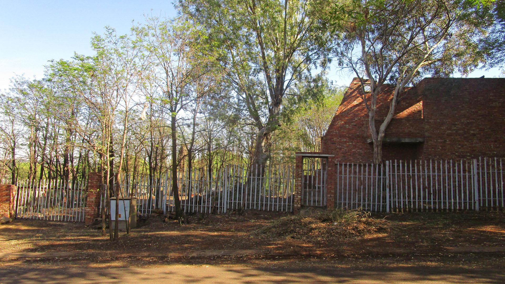 Front View of property in Rensburg