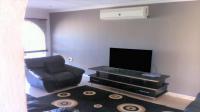 Lounges - 22 square meters of property in Lenasia South