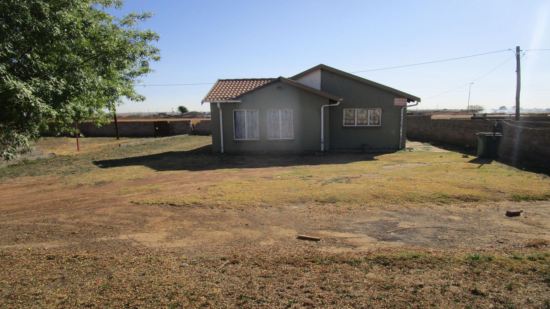 FNB Quick Sell 3 Bedroom House for Sale in Vereeniging MR3